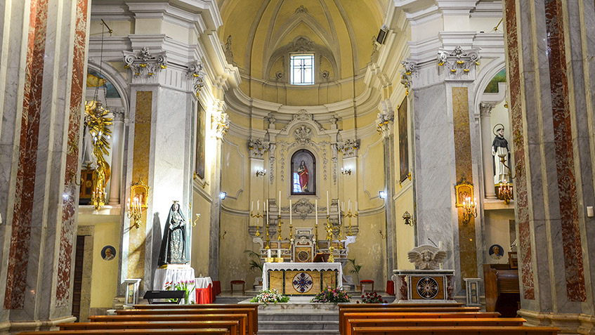 chiesa santa margherita altare
