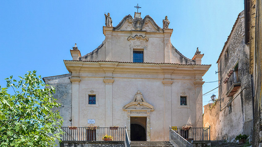 chiesa santissima annunziata facciata esterna