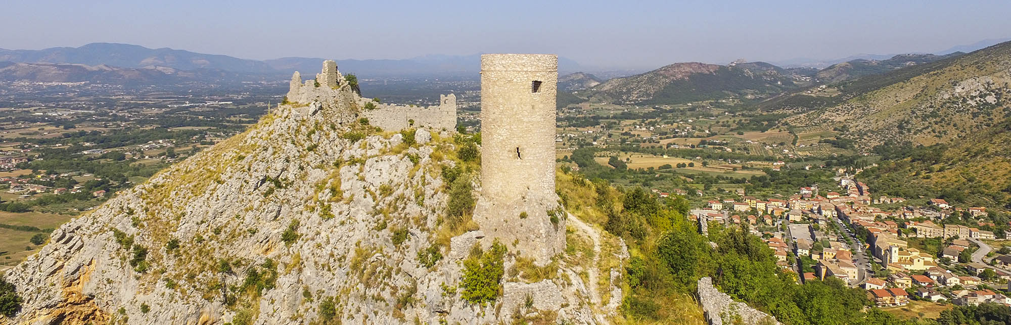 Castello dei Conti d’Aquino e Torre di Avvistamento detta "Del Cannone"